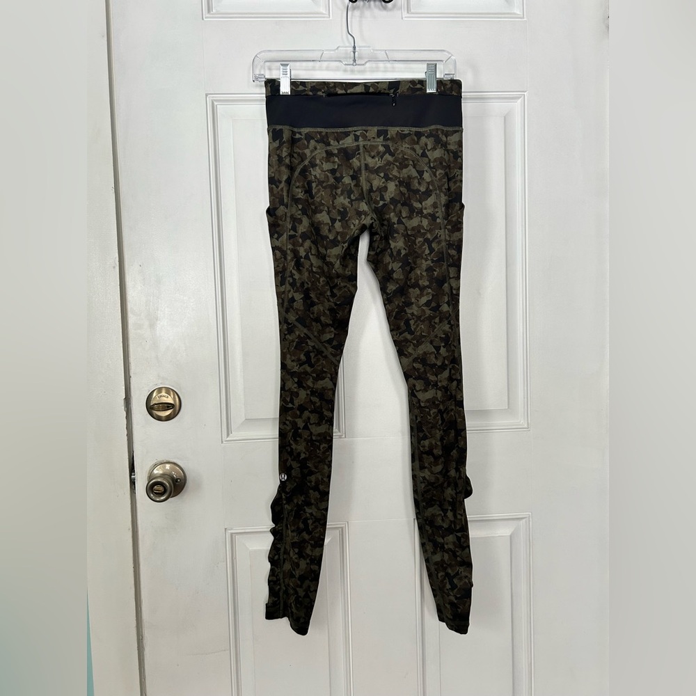 lululemon athletica Camo Leggings - Black and Brown